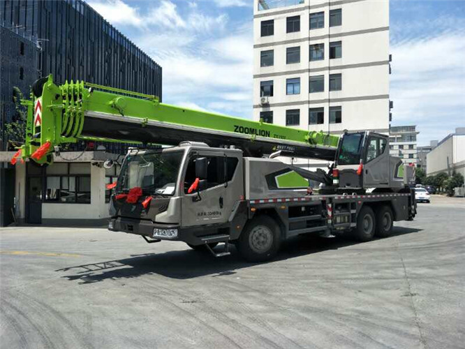 佛冈县跨街广告牌的高空安装注意事项