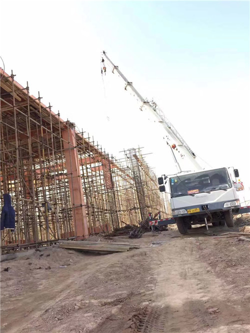 佛冈县吊车作业的安全注意事项有哪些？